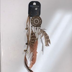 Top shop feather/ chain/ bead earrings